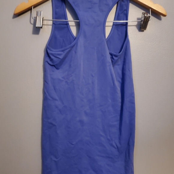 GUESS Blue Workout Tank - Size XS/S - Picture 6 of 10